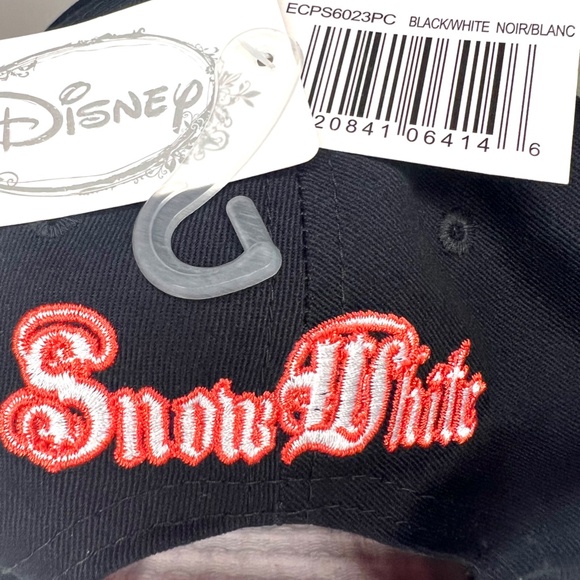 Disney Snow White "JUST ONE BITE" Poison Apple Adult Snapback Hat New with Tags - Picture 4 of 7